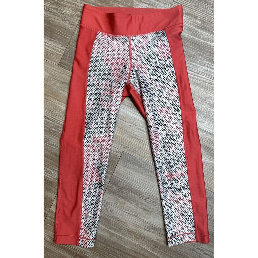 Under Armour Capri Tights Compression Workout Salmon Color‎ Snake Print Sz Small